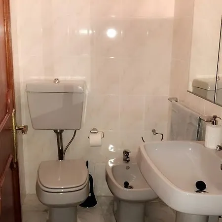 Appartamento Typical Street 3 Bedroom In Porto's Unesco Area *