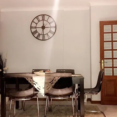 Typical Street 3 Bedroom In Porto's Unesco Area * Oporto